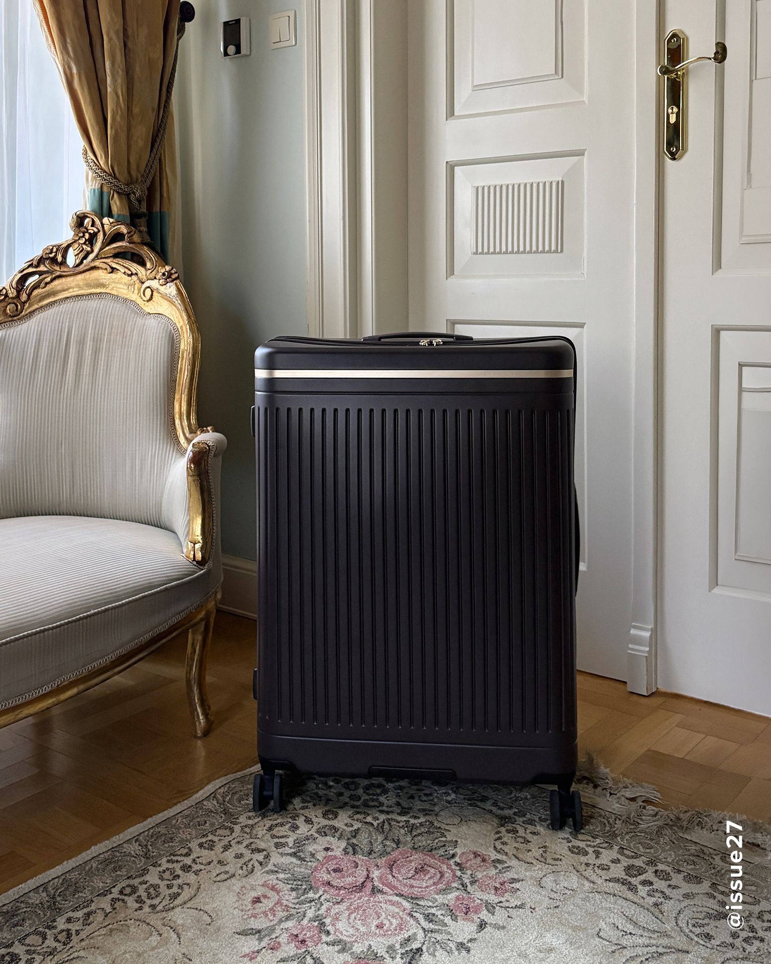 Valiză medie din policarbonat albastru